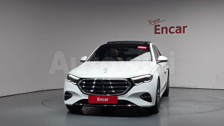 Mercedes-Benz E Class 2024 — 3