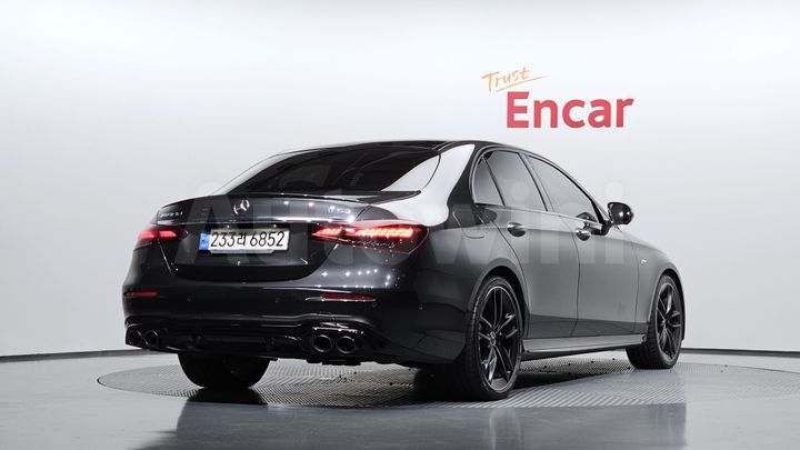 Mercedes-Benz E Class 2023 — 2