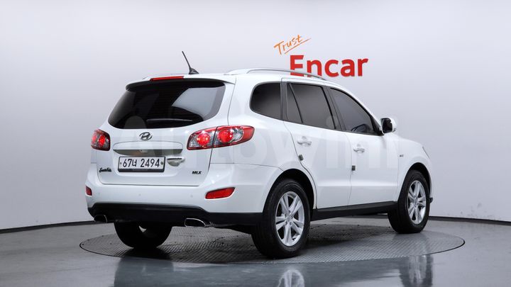 Hyundai SantaFe 2011 — 2