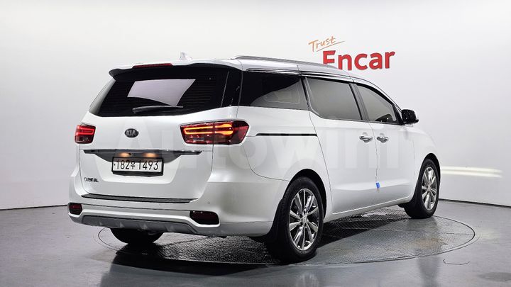 Kia Carnival 2020 — 2