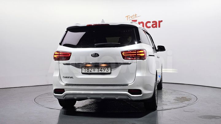 Kia Carnival 2020 — 4