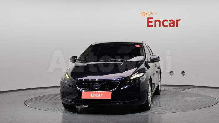 Volvo V40 2016 — 3