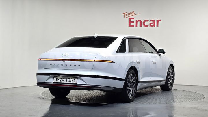 Hyundai Grandeur 2026 — 2