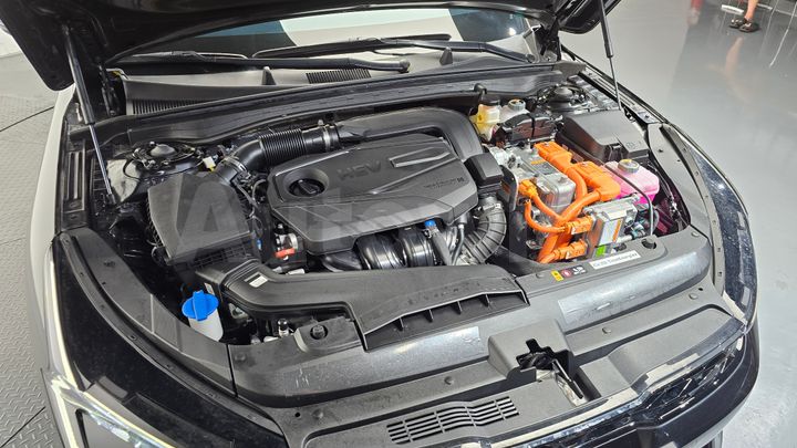 Kia K5 2025 — 5