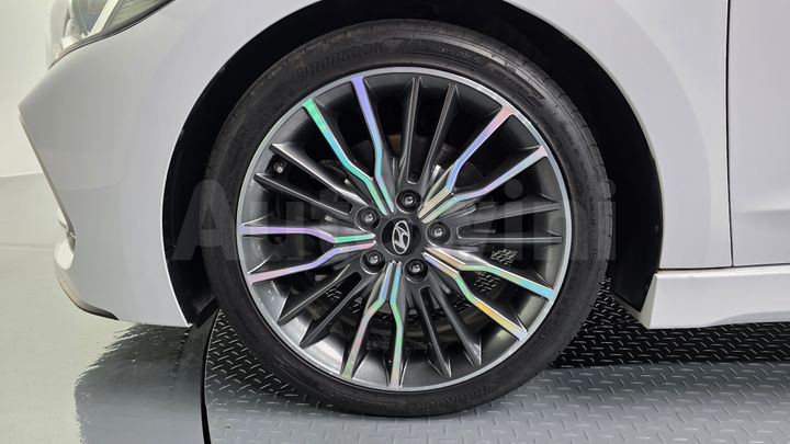 Hyundai Avante 2018 — 5
