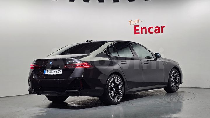 BMW 5 Series 2026 — 2