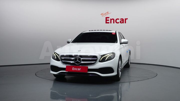 Mercedes-Benz E Class 2017 — 3