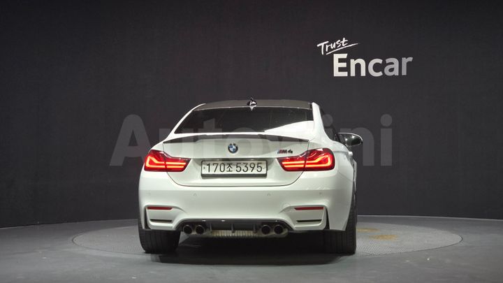 BMW M4 2020 — 4