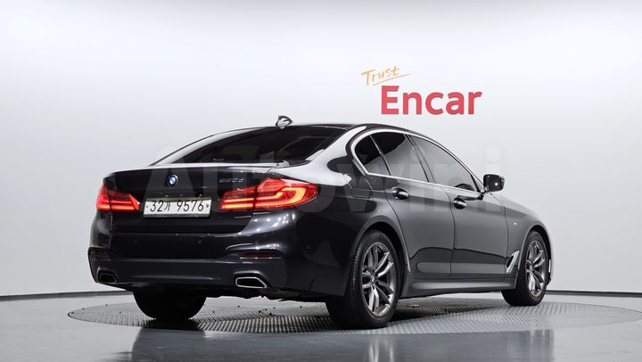BMW 5 Series 2018 — 2