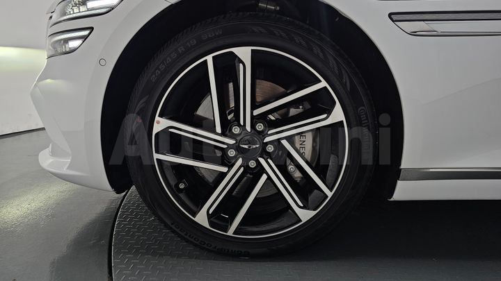 Genesis G80 2026 — 4