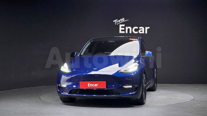 Tesla Model Y 2021 — 2