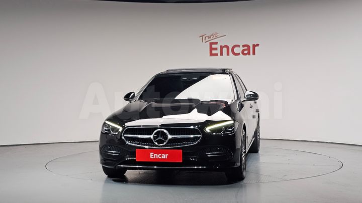 Mercedes-Benz C Class 2024 — 2
