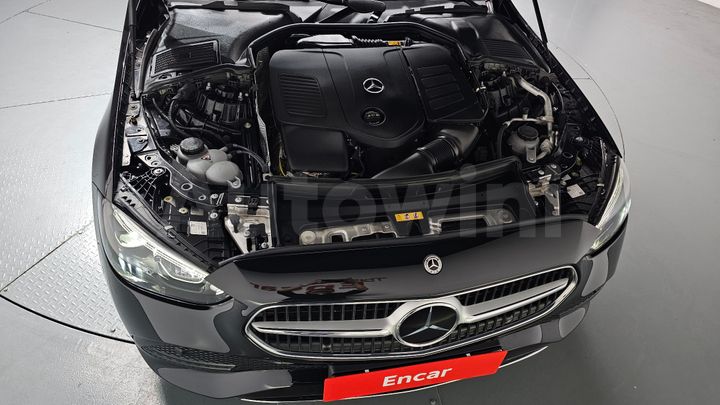 Mercedes-Benz C Class 2024 — 5