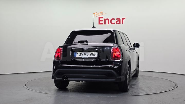 Mini Cooper 2023 — 4