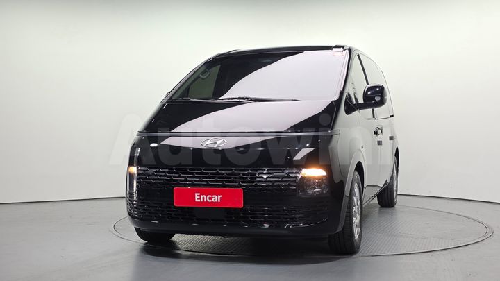 Hyundai Staria 2023 — 3