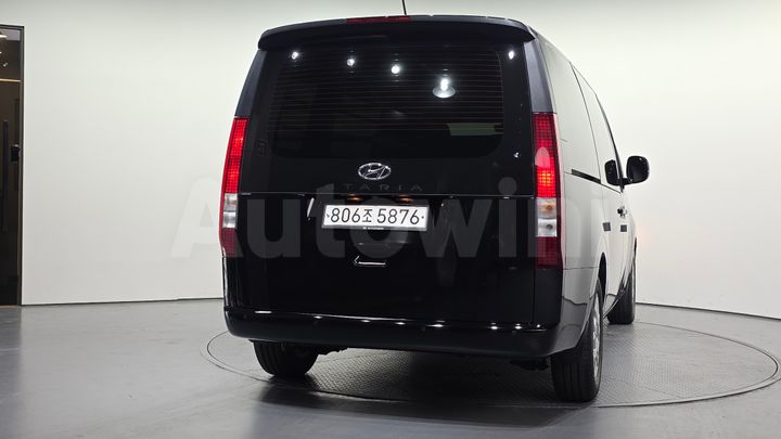 Hyundai Staria 2023 — 4