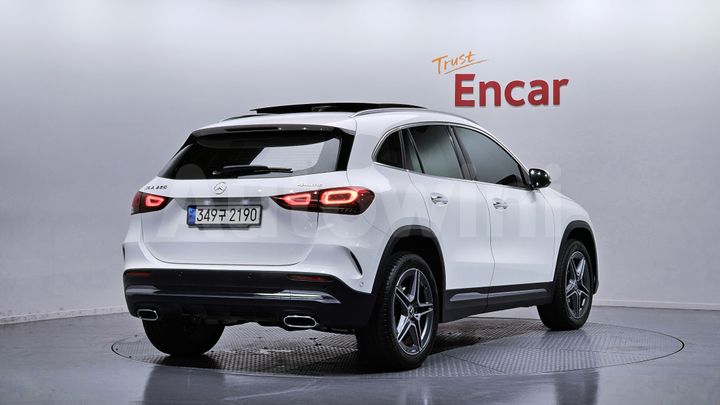 Mercedes Benz GLA Class