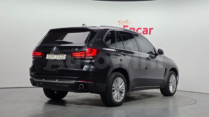 BMW X5 2017 — 2