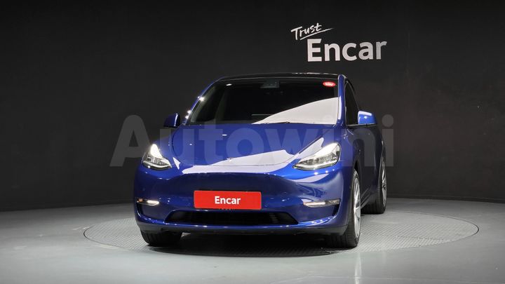 Tesla Model Y 2021 — 3
