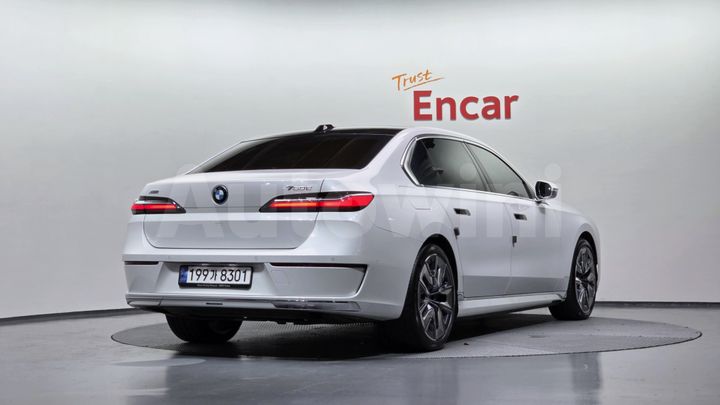 BMW 7 Series 2023 — 2