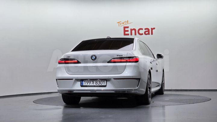 BMW 7 Series 2023 — 4