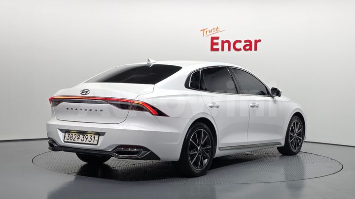 Hyundai Grandeur 2022 — 2
