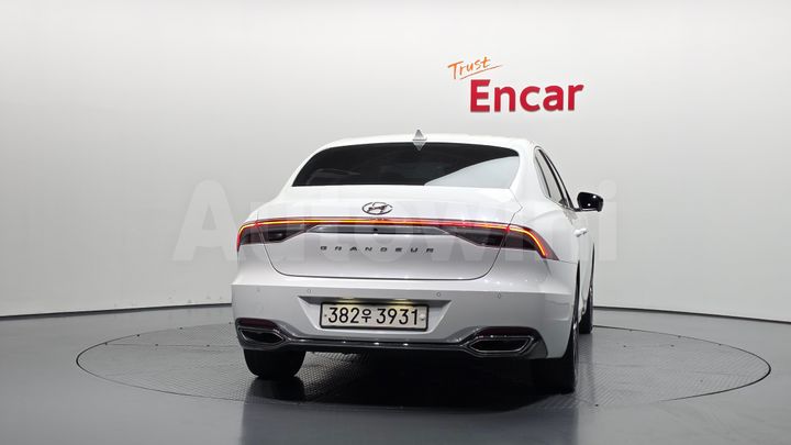Hyundai Grandeur 2022 — 4