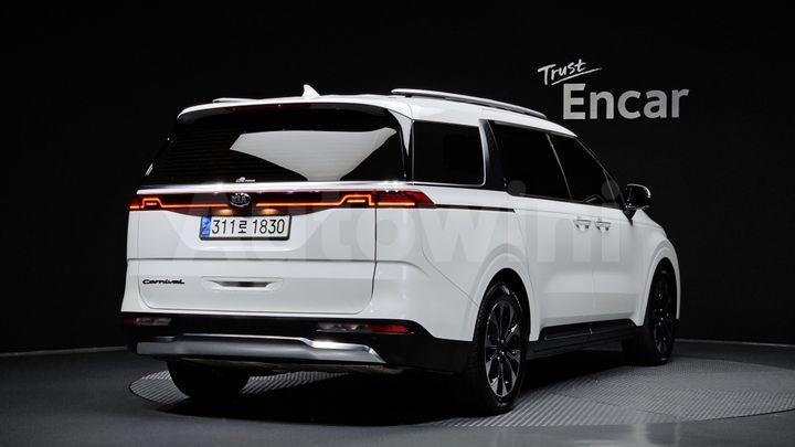 Kia Carnival 2021 — 2