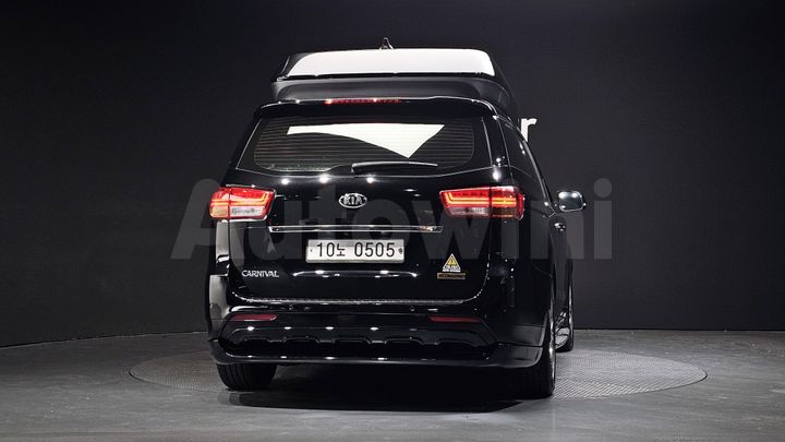 Kia Carnival 2017 — 4
