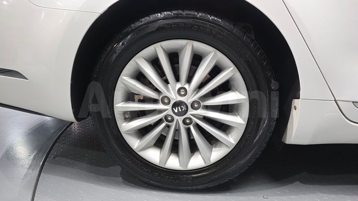 Kia K7 2018 — 5