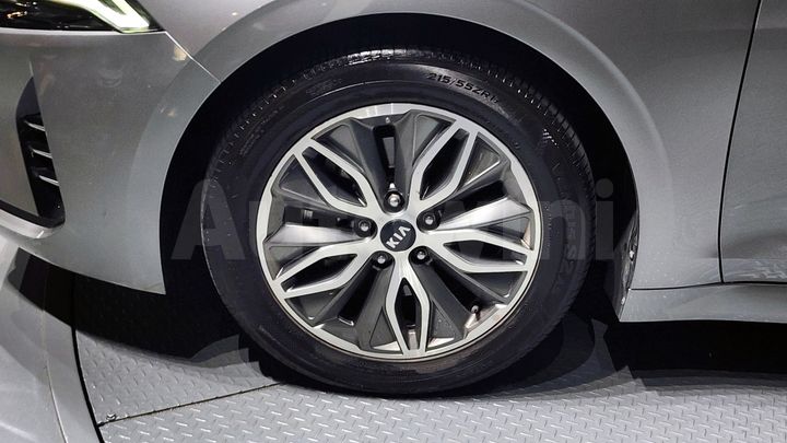 Kia K5 2020 — 5