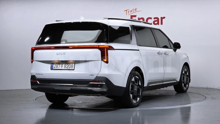 Kia Carnival 2024 — 2
