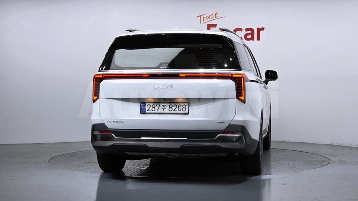 Kia Carnival 2024 — 4