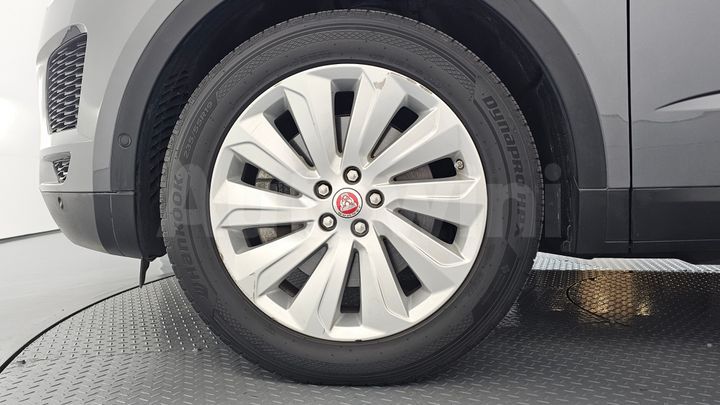 Jaguar E PACE