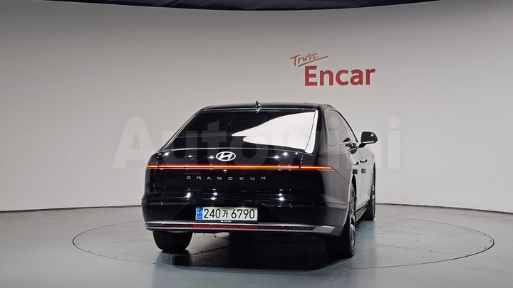 Hyundai Grandeur 2023 — 3