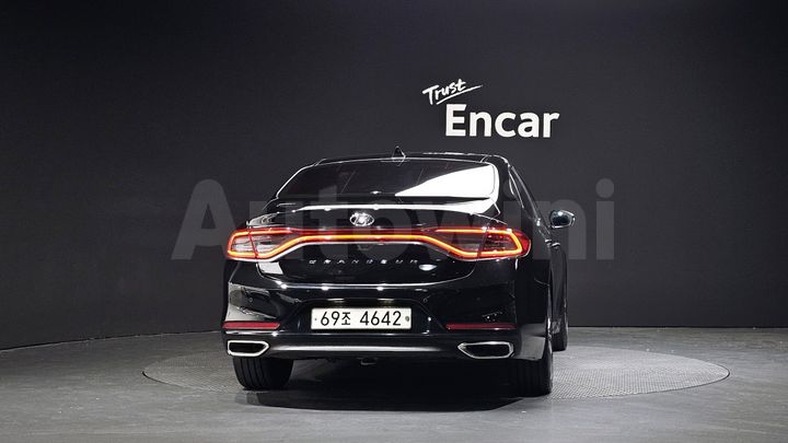 Hyundai Grandeur 2018 — 3
