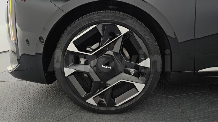 Kia K8 2025 — 4