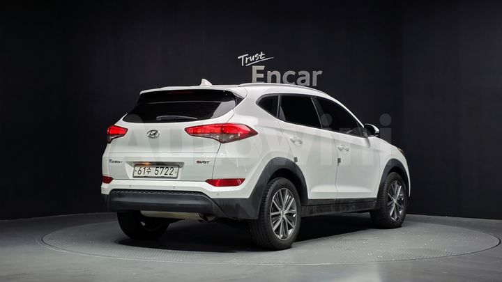 Hyundai Tucson 2016 — 2