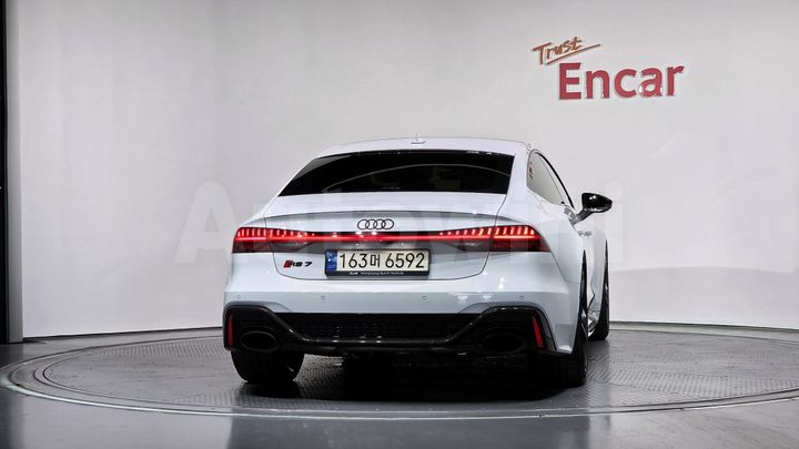 Audi RS7 2021 — 4