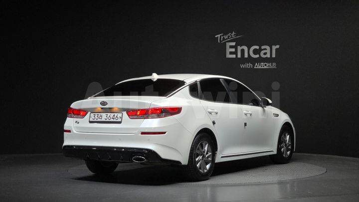 Kia K5 2020 — 2