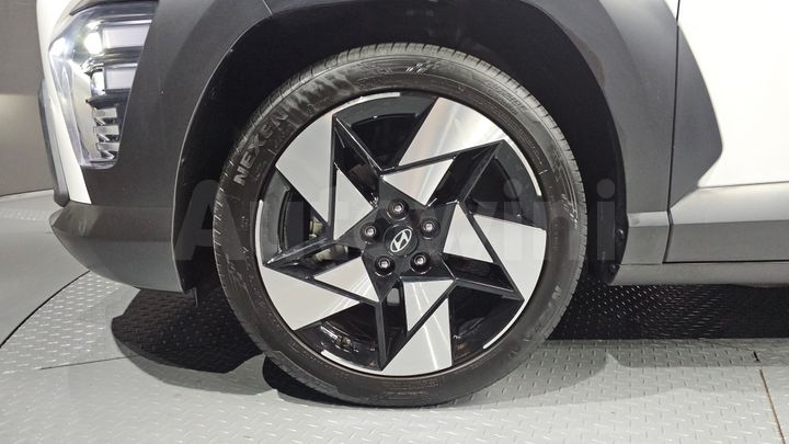 Hyundai Kona 2023 — 5