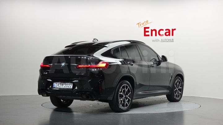 BMW X4 2024 — 2