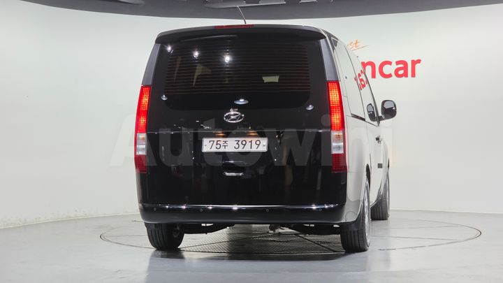Hyundai Staria 2022 — 4