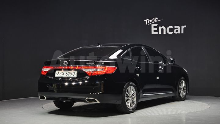 Hyundai Grandeur 2016 — 2
