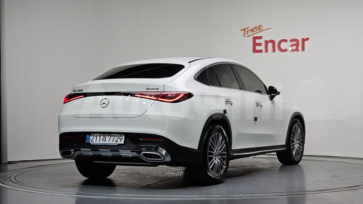 Mercedes-Benz GLC Class 2025 — 2