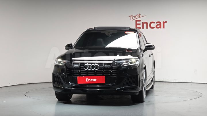 Audi Q7 2022 — 2
