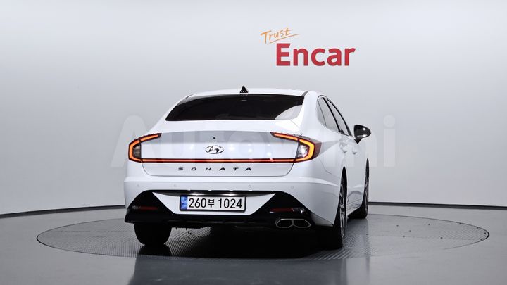 Hyundai Sonata 2022 — 4