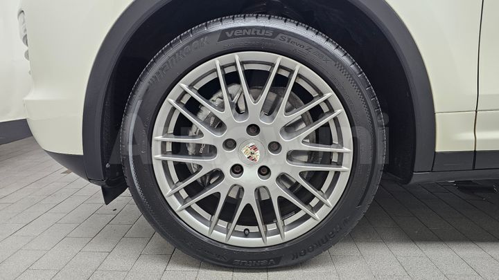 Porsche Cayenne 2011 — 5