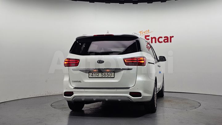 Kia Carnival 2019 — 4