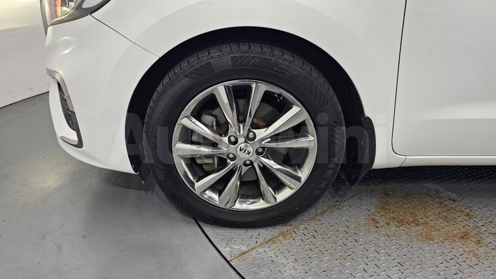 Kia Carnival 2019 — 5